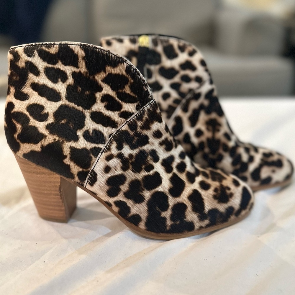 BODEN Calf Hair Ankle Booties Boot Leopard Animal Print Stacked Heel US 7.5